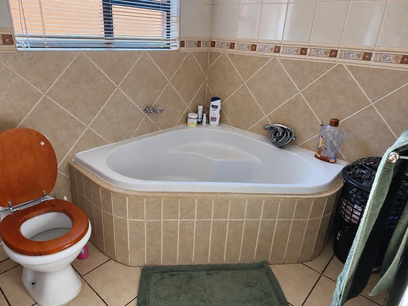 3 Bedroom Property for Sale in Vaalpark Free State